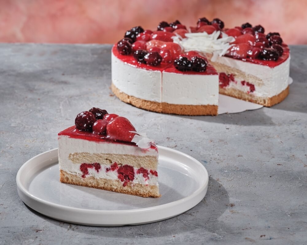 ORMAN MEYVELİ PASTA